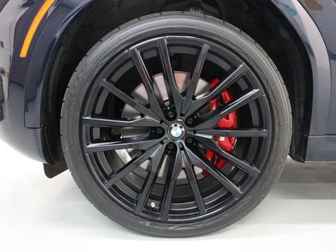 Used 2025 BMW X6 M60i w/ Executive Package AWD/4WD image 11