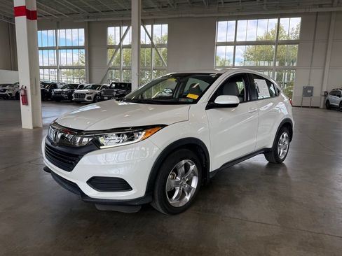 Used 2022 Honda HR-V LX image 7