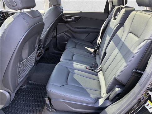 Used 2023 Audi Q7 3.0T Premium Plus AWD/4WD image 13