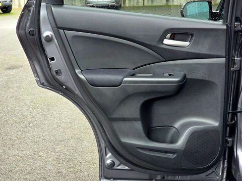 Used 2016 Honda CR-V SE image 30