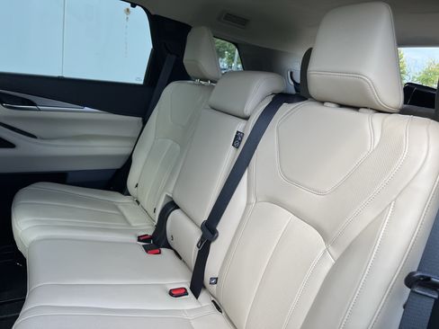 Used 2024 INFINITI QX60 Luxe FWD image 32