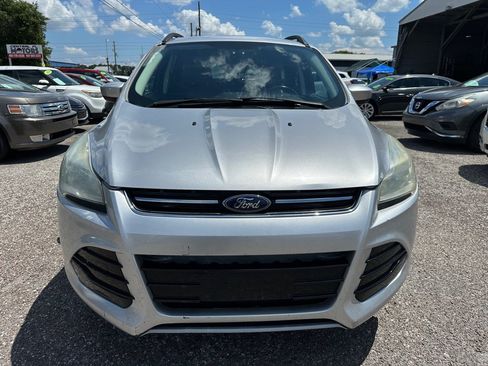 Used 2015 Ford Escape SE w/ Equipment Group 201A FWD image 2