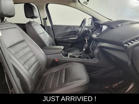 Used 2017 Ford Escape SE w/ SE Leather Comfort Package FWD image 17