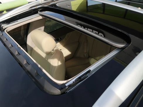 Used 2017 INFINITI QX70 3.7 w/ Premium Package image 54