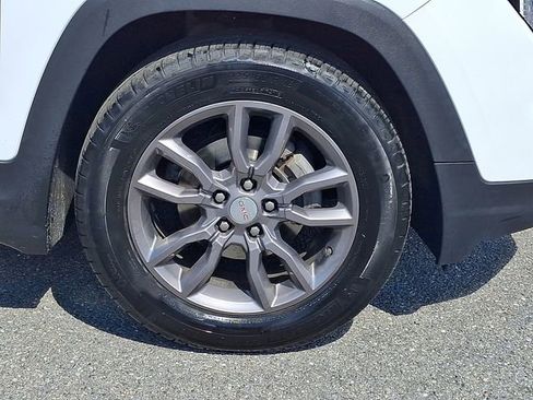 Certified 2023 GMC Terrain SLT FWD image 8