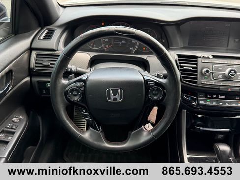Used 2017 Honda Accord Sport Special Edition image 18