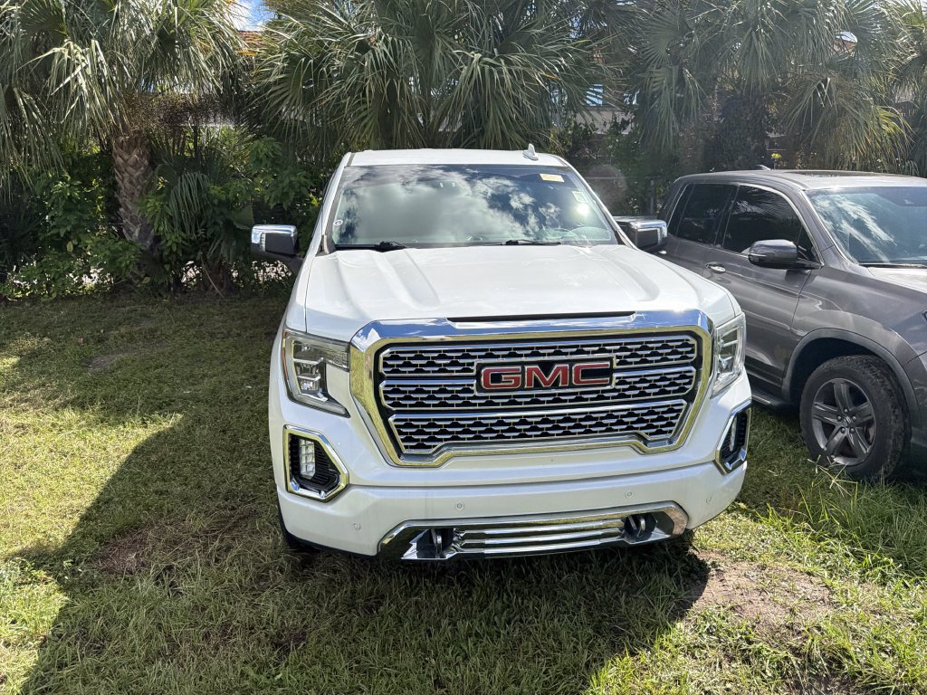 Used 2019 GMC Sierra 1500 Denali w/ Driver Alert Package II AWD/4WD image 4