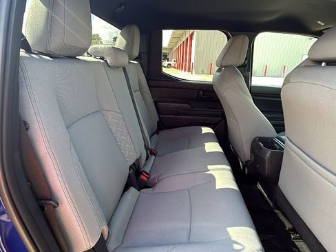 Certified 2025 Toyota Tacoma SR5 image 28