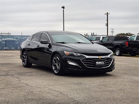 Certified 2022 Chevrolet Malibu LT image 3