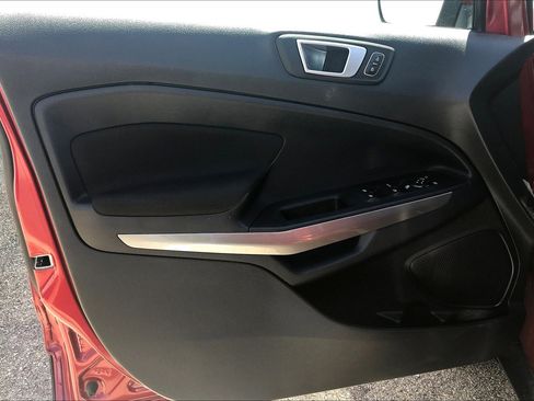 Used 2018 Ford EcoSport SE w/ SE Convenience Package image 23