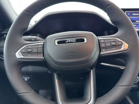 New 2026 Jeep Compass Limited image 18
