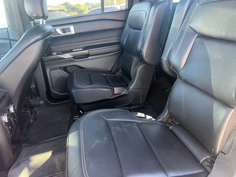 Used 2020 Ford Explorer XLT w/ Equipment Group 202A image 30