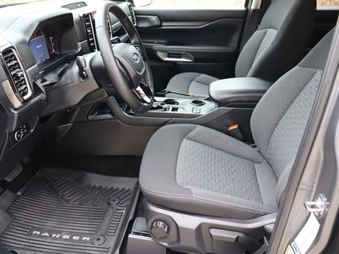 Used 2025 Ford Ranger XLT RWD image 15