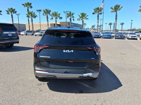 New 2026 Kia Sportage LX FWD image 5