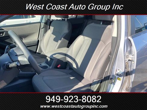 Used 2025 Subaru Crosstrek 2.0i image 8