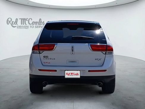 Used 2015 Lincoln MKX FWD w/ Equipment Group 102A image 4