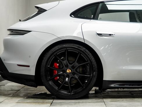 Used 2023 Porsche Taycan GTS w/ Premium Package image 9