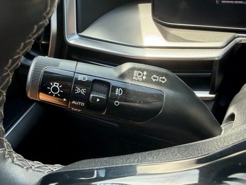 Used 2025 Kia Sorento EX FWD image 30
