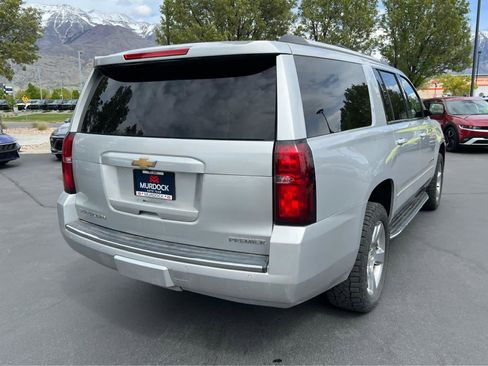 Used 2020 Chevrolet Suburban Premier AWD/4WD image 8