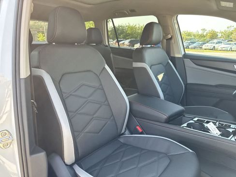 New 2026 Volkswagen Atlas Peak Edition AWD/4WD image 20