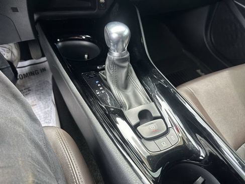 Certified 2019 Toyota C-HR Limited FWD image 23