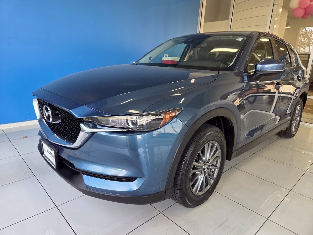 Used 2017 MAZDA CX-5 Touring w/ Preferred Equipment Package FWD image 1