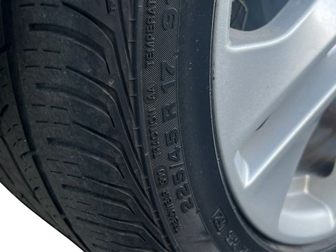 Used 2013 Mercedes-Benz C 250 Sedan image 44