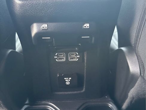 Used 2022 Jeep Wrangler Unlimited Sport AWD/4WD image 25