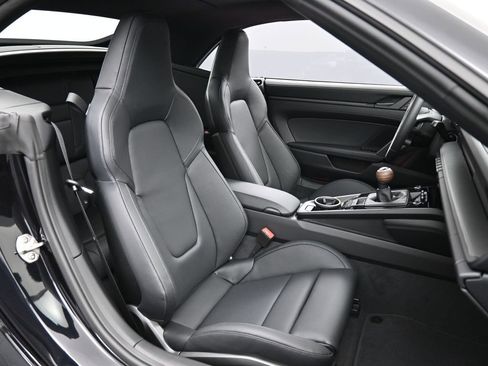 New 2026 Porsche 911 Carrera T image 29