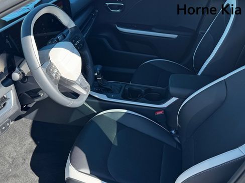 New 2025 Kia K4 GT-Line image 9