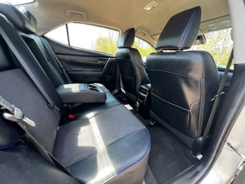 Used 2019 Toyota Corolla SE FWD image 11