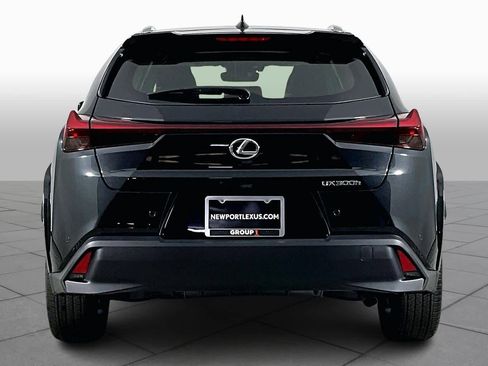 New 2025 Lexus UX 300h FWD image 4