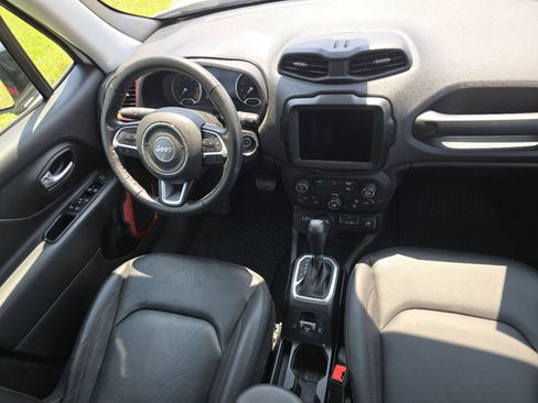 Used 2023 Jeep Renegade Trailhawk w/ Trailhawk Elite Group AWD/4WD image 24