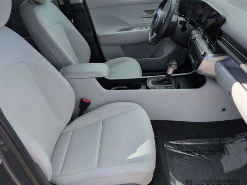 Certified 2025 Hyundai Kona SEL image 22