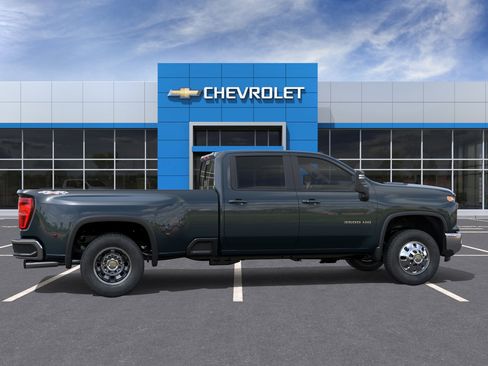 New 2026 Chevrolet Silverado 3500 LT AWD/4WD image 6