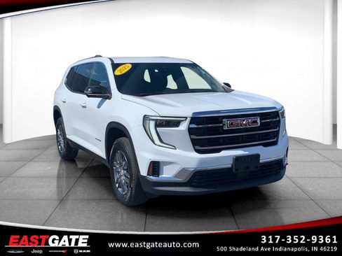 Used 2025 GMC Acadia Elevation image 1