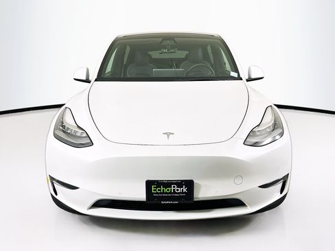 Used 2021 Tesla Model Y Long Range AWD/4WD image 2