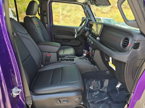 New 2026 Jeep Wrangler Unlimited Rubicon AWD/4WD image 26