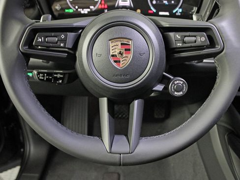 New 2026 Porsche Cayenne image 24