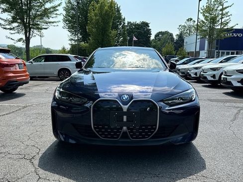 Used 2023 BMW i4 eDrive40 RWD image 2
