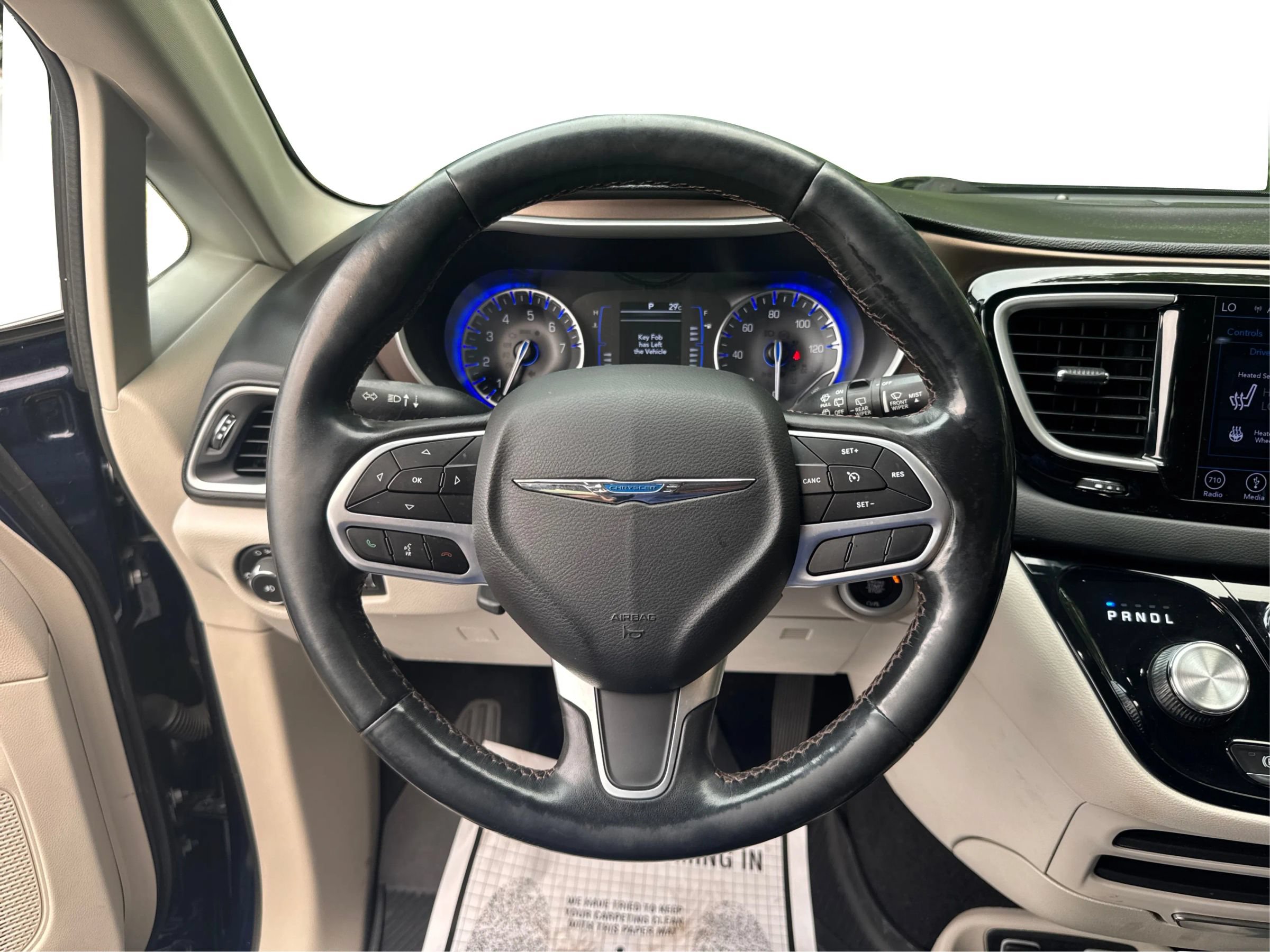 Used 2019 Chrysler Pacifica Touring-L FWD image 20