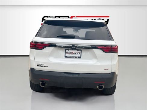 Used 2022 Chevrolet Traverse RS image 6