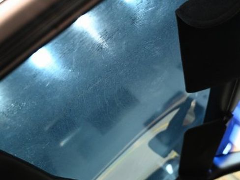 Used 2000 Chevrolet Corvette Coupe w/ Roof Pkg image 30