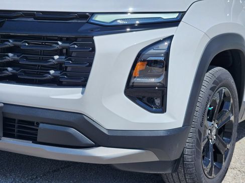 New 2027 Chevrolet Equinox LT w/ Convenience Package II FWD image 6
