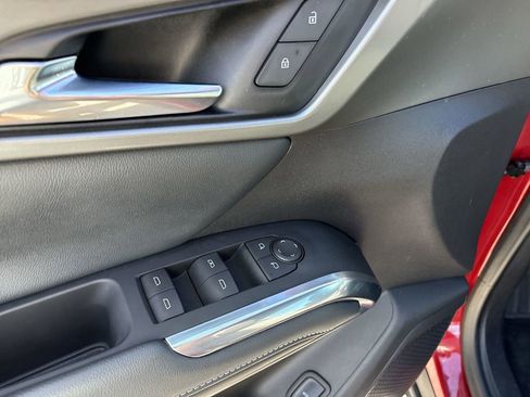 Certified 2024 Chevrolet Traverse LT image 25