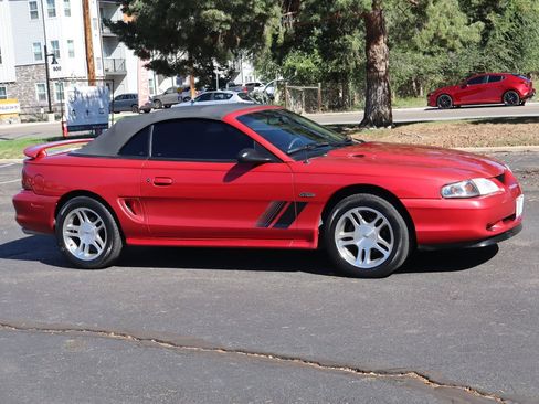 Used 1997 Ford Mustang GT RWD image 2