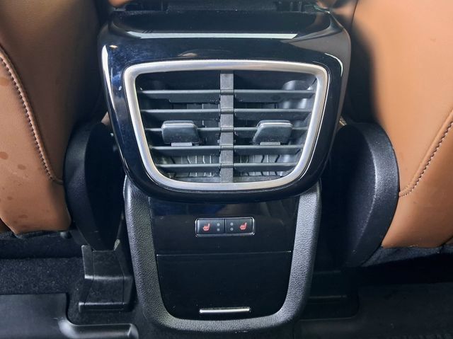 Used 2023 Lincoln Nautilus Reserve AWD/4WD image 25