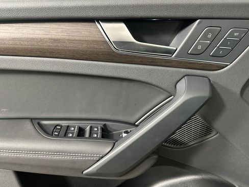 Used 2023 Audi Q5 2.0T Premium Plus w/ Premium Plus Package image 10