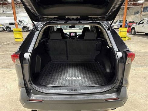 Certified 2022 Toyota RAV4 XLE AWD/4WD image 11
