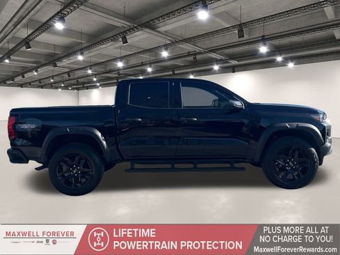 Used 2025 Chevrolet Colorado Trail Boss image 17